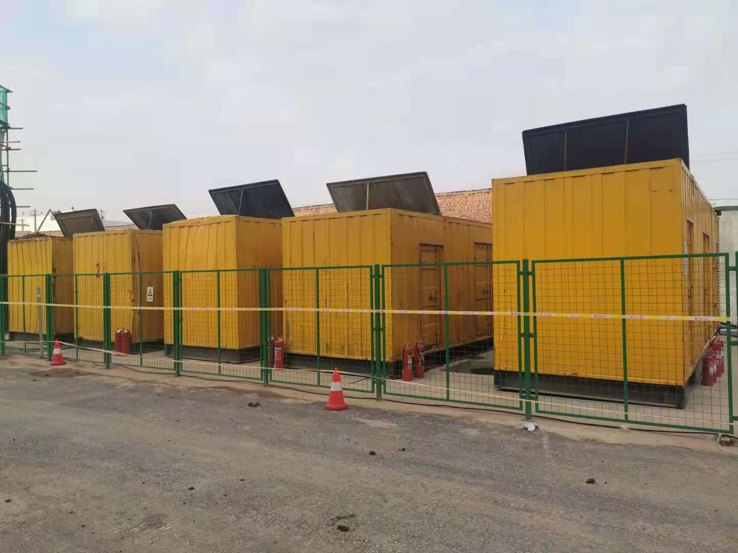 鹤峰发电机出租-柴油发电机组的额定参数有哪几个？