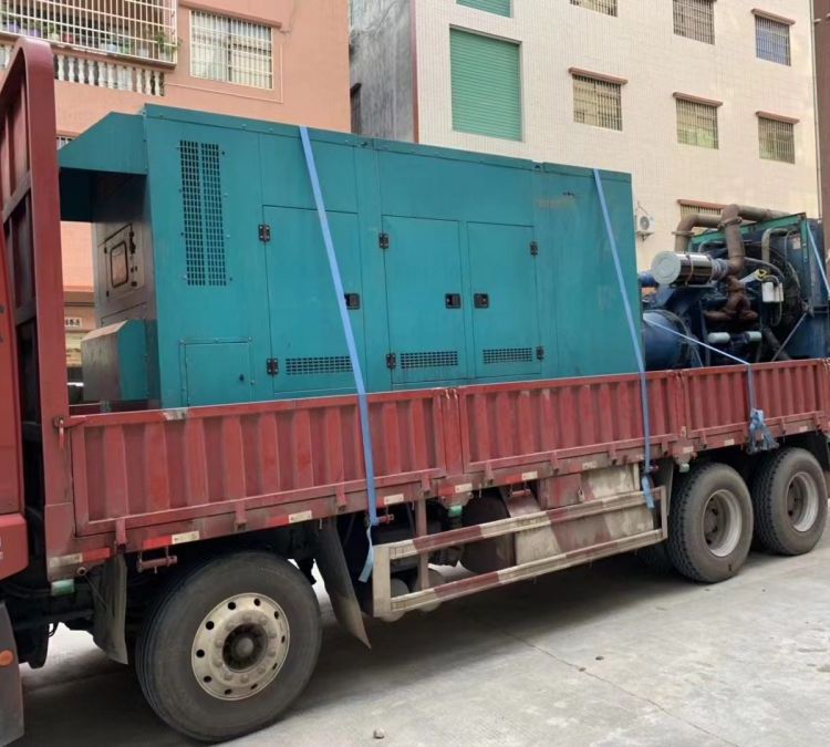 鹤峰如何在不同负载率下确保 400KW 柴油发电机组的正常运行？