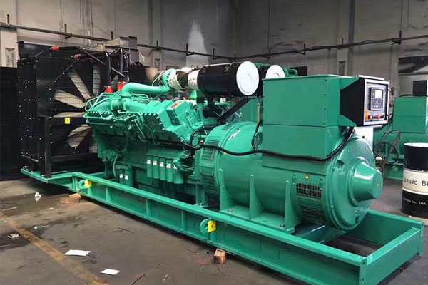 鹤峰温度对电压测量结果的具体影响程度是多少？