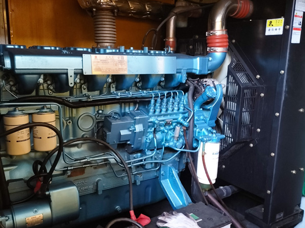 鹤峰磷酸铁锂蓄电池的使用寿命与哪些因素有关？